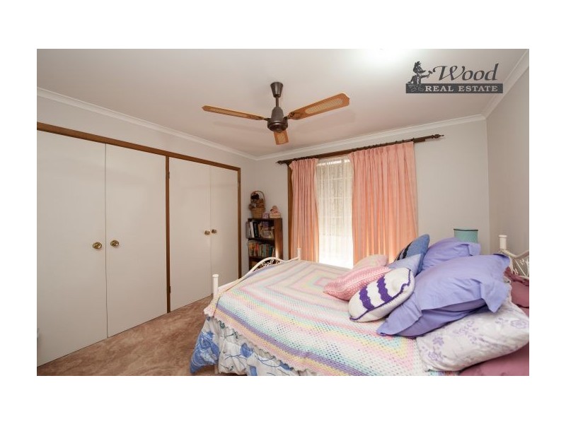 1 & 2, 414 Ross Circuit, Lavington NSW 2641
