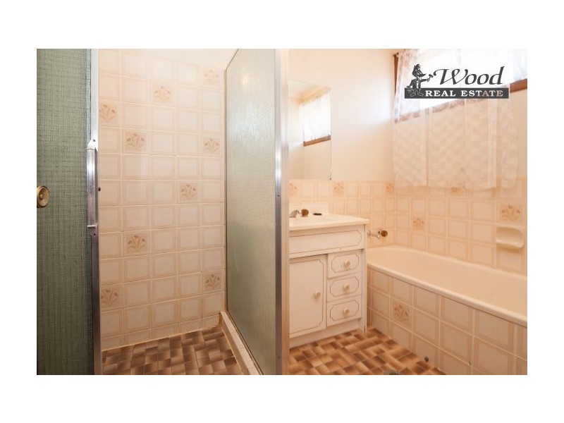 1 & 2, 414 Ross Circuit, Lavington NSW 2641