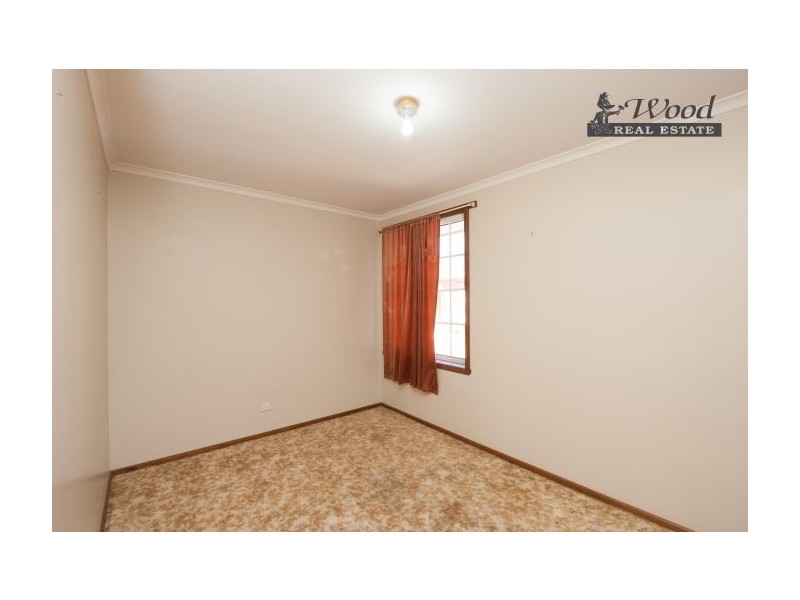 1 & 2, 414 Ross Circuit, Lavington NSW 2641