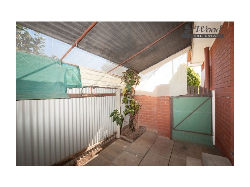 1 & 2, 414 Ross Circuit, Lavington NSW 2641