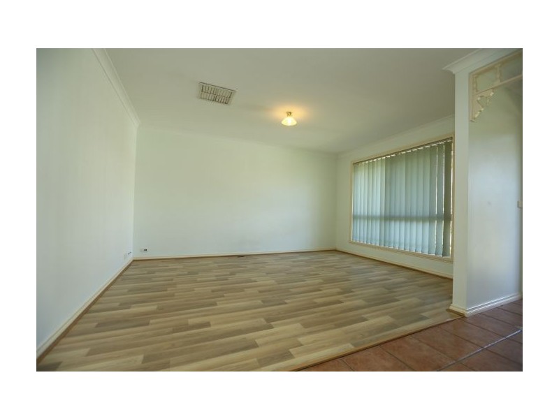 29 Alawarra Rd, Lavington NSW 2641