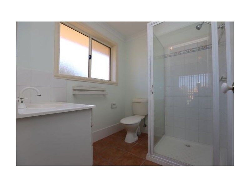 29 Alawarra Rd, Lavington NSW 2641