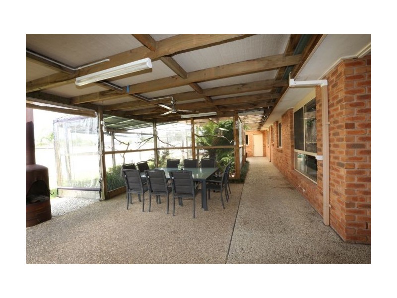 11 Dimbanna Court, Lavington NSW 2641