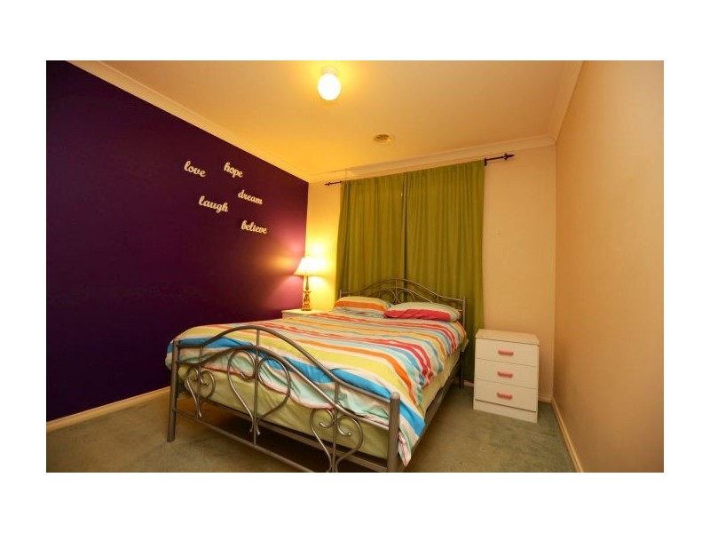 11 Dimbanna Court, Lavington NSW 2641