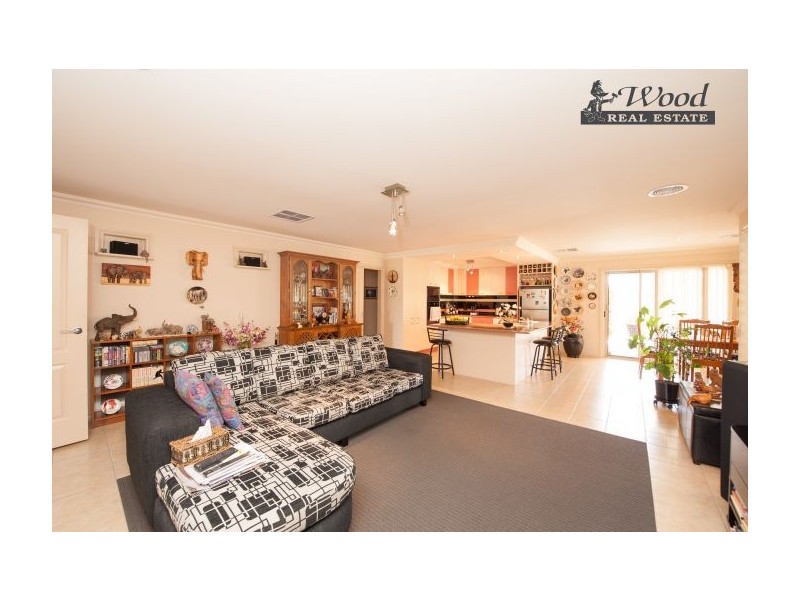 151 Newton Circuit, Thurgoona NSW 2640