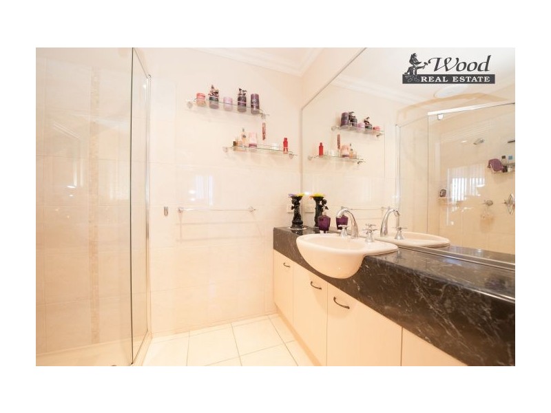 151 Newton Circuit, Thurgoona NSW 2640