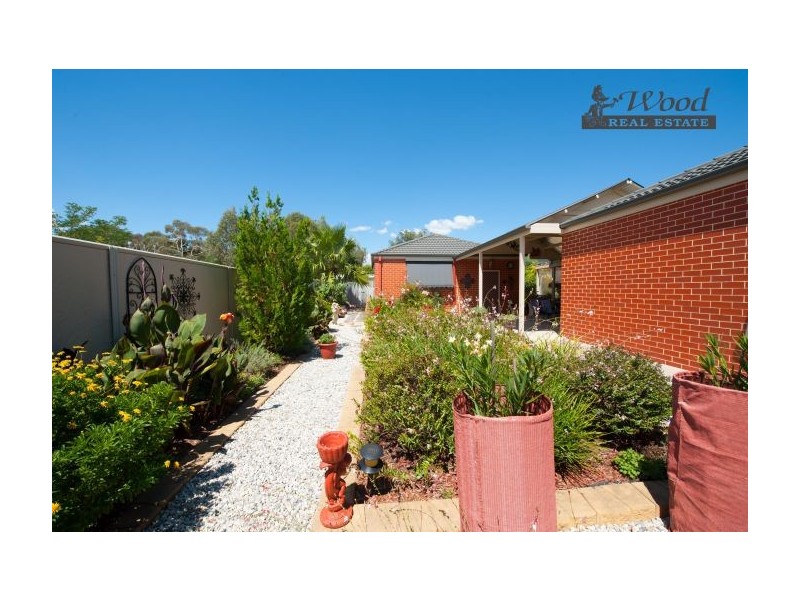 151 Newton Circuit, Thurgoona NSW 2640
