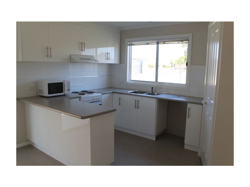 6a Second Avenue, Henty NSW 2658