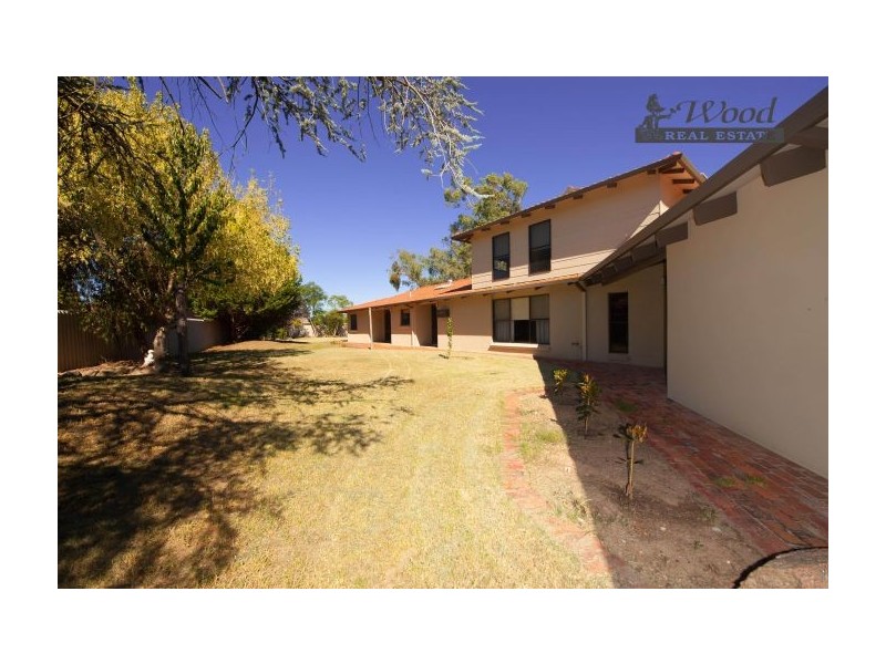 584 Zago Court, Lavington NSW 2641