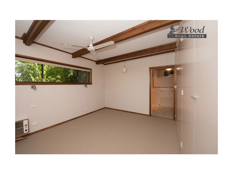 584 Zago Court, Lavington NSW 2641