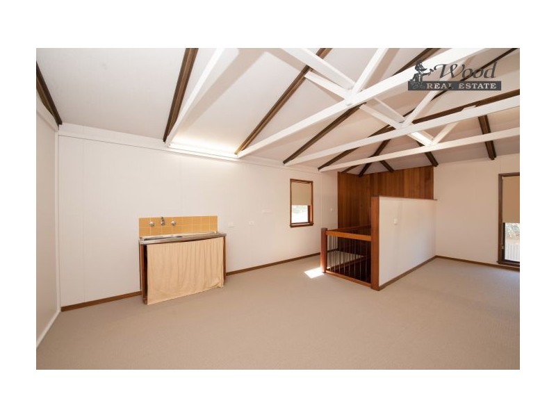 584 Zago Court, Lavington NSW 2641