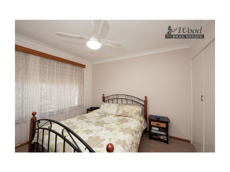 568 Noorla Place, Lavington NSW 2641