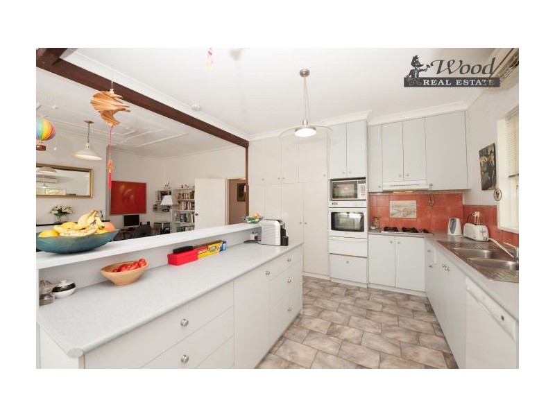 1097 Alemein Ave, North Albury NSW 2640