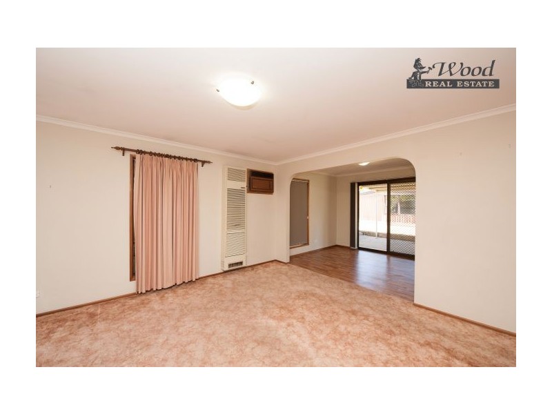 4 Candlebark Street, Thurgoona NSW 2640