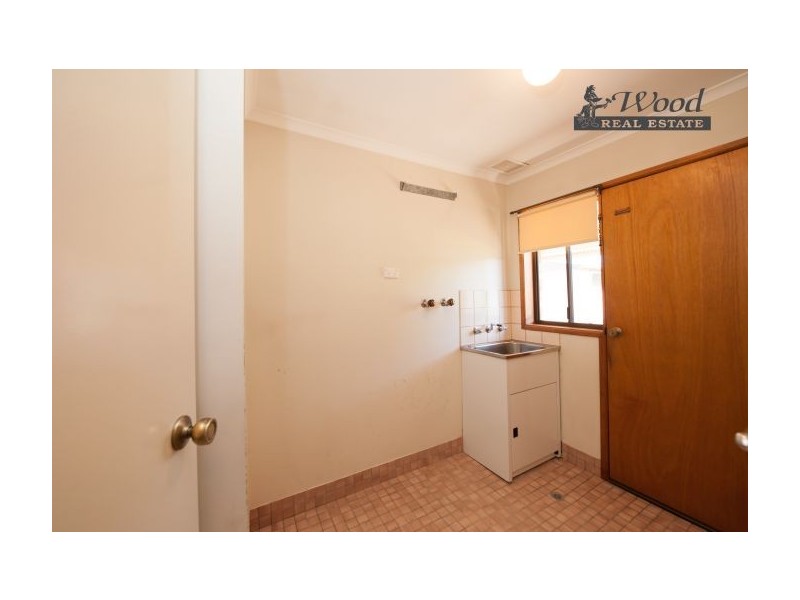 4 Candlebark Street, Thurgoona NSW 2640