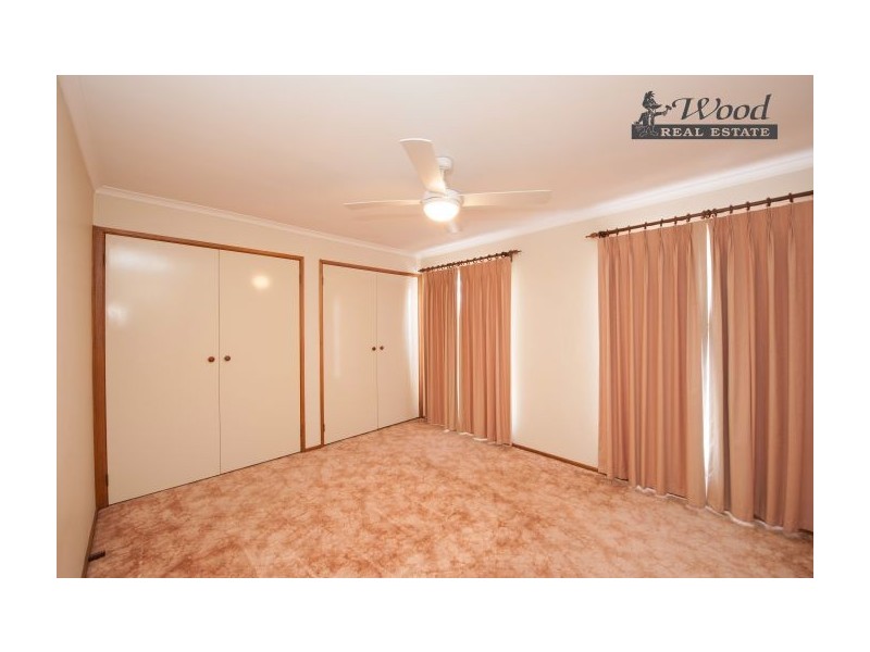 4 Candlebark Street, Thurgoona NSW 2640