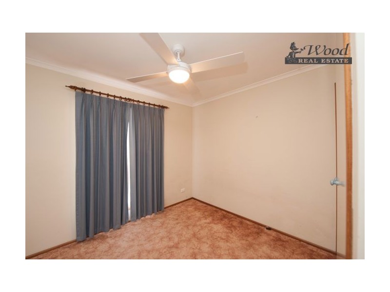 4 Candlebark Street, Thurgoona NSW 2640