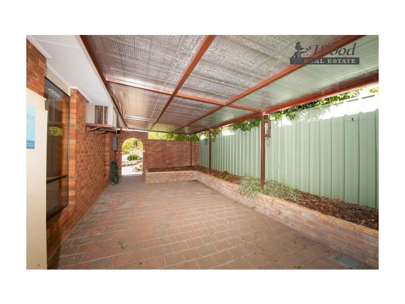 4 Candlebark Street, Thurgoona NSW 2640