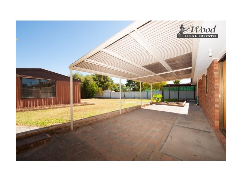 4 Candlebark Street, Thurgoona NSW 2640