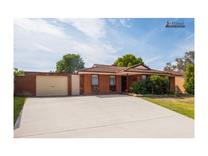 10 Buller Crescent, Thurgoona NSW 2640