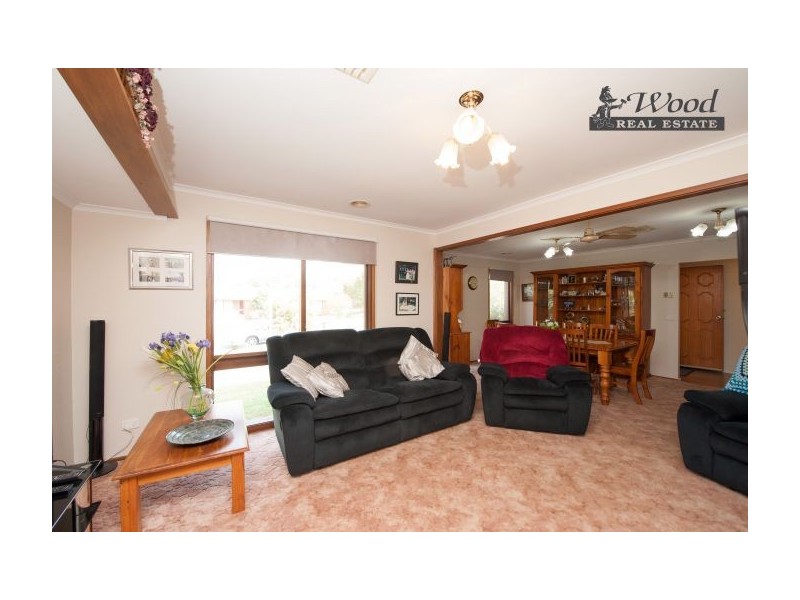 10 Buller Crescent, Thurgoona NSW 2640