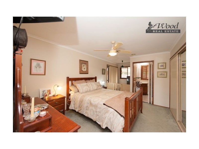 10 Buller Crescent, Thurgoona NSW 2640