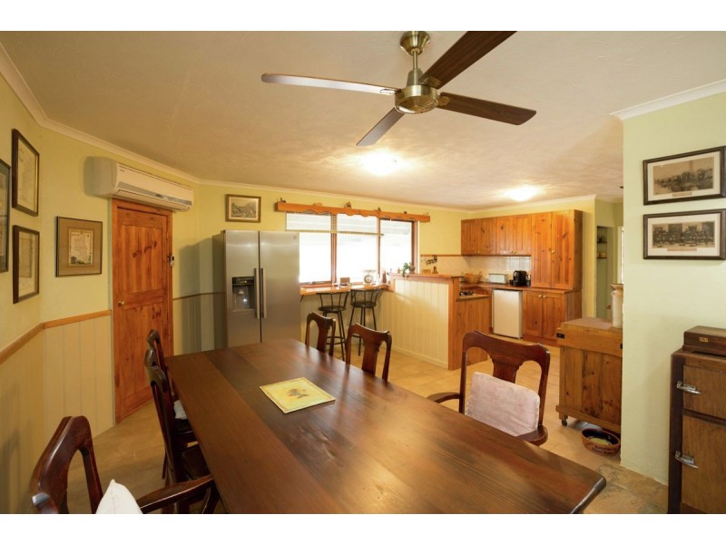 60 Cullen St, Pleasant Hills NSW 2658