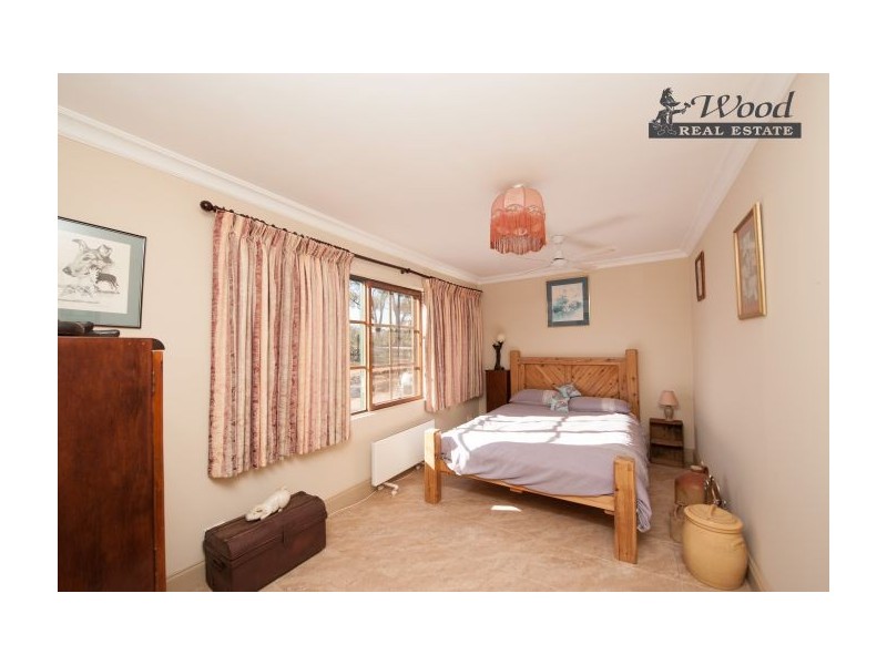 60 Cullen St, Pleasant Hills NSW 2658