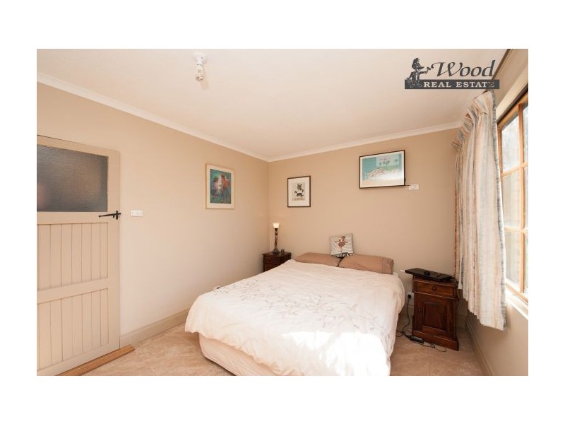 60 Cullen St, Pleasant Hills NSW 2658