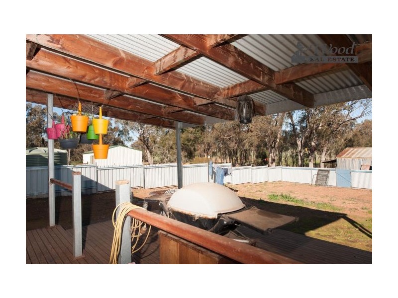 60 Cullen St, Pleasant Hills NSW 2658