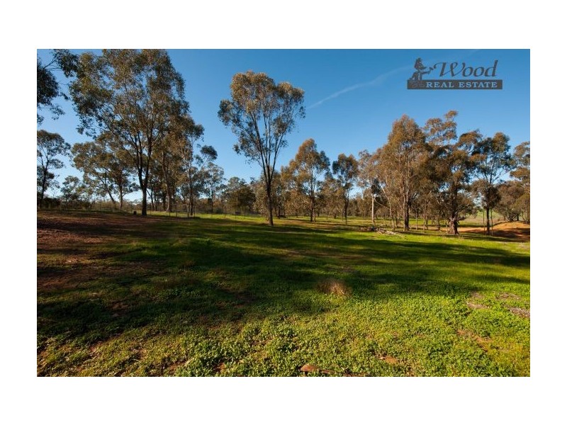 60 Cullen St, Pleasant Hills NSW 2658