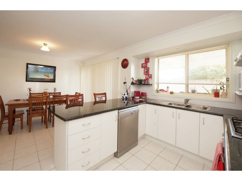 1 Brent Court, Lavington NSW 2641