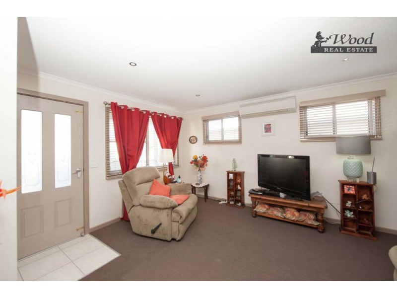 140/639 Kemp Street, Lavington NSW 2641