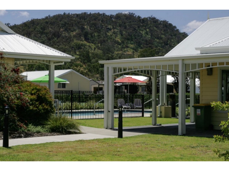 140/639 Kemp Street, Lavington NSW 2641