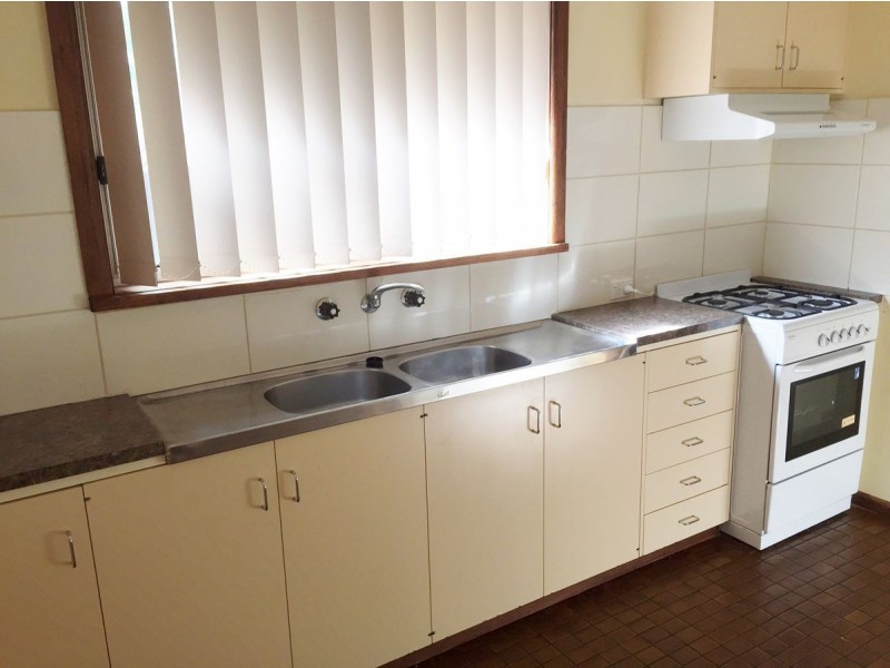 2/252 Bernhardt Street, East Albury NSW 2640