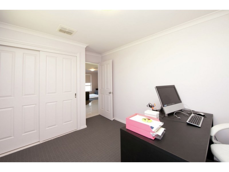 16 Bullfrog Court, Thurgoona NSW 2640