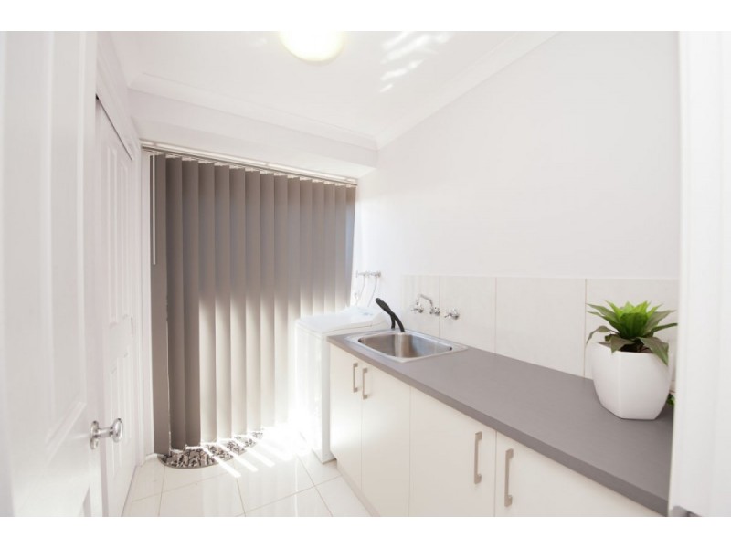 16 Bullfrog Court, Thurgoona NSW 2640