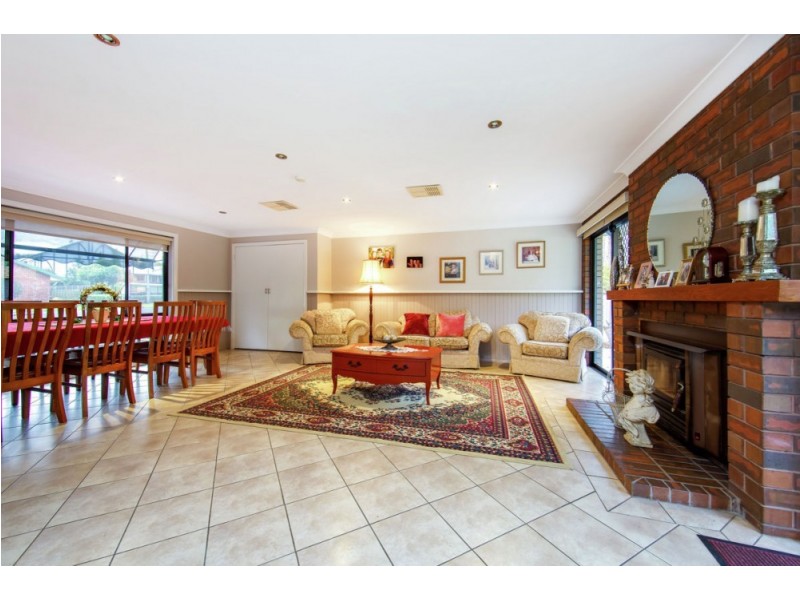 526 Lyne Street, Lavington NSW 2641