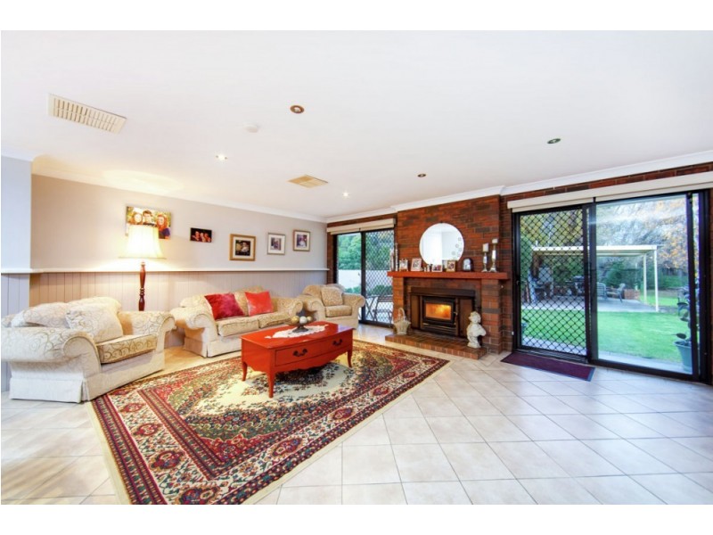 526 Lyne Street, Lavington NSW 2641