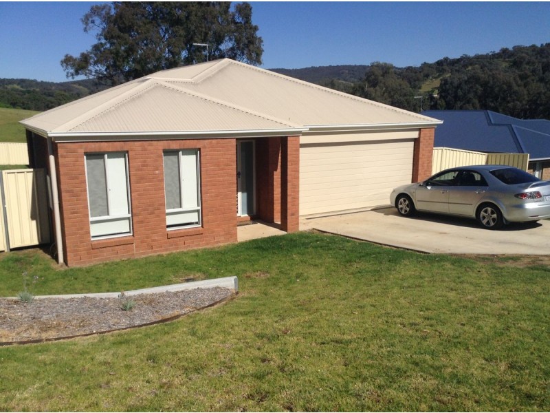 24 Harry Crescent, Lavington NSW 2641