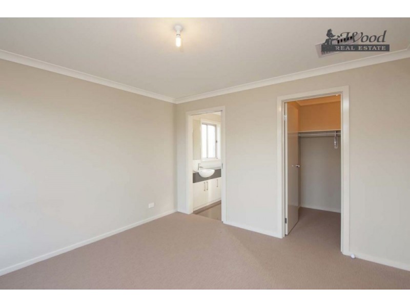 80 Wellington Drive, Thurgoona NSW 2640