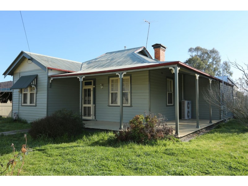 15 Sladen Street, Henty NSW 2658