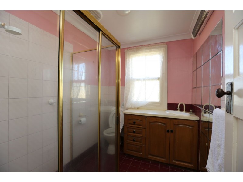 15 Sladen Street, Henty NSW 2658