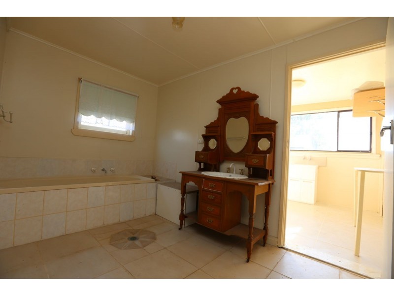 15 Sladen Street, Henty NSW 2658