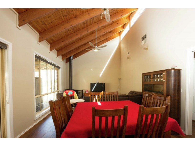 3 Dirru Court, Lavington NSW 2641