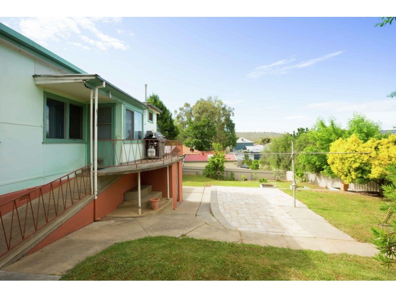 9 Panorama Place, Lavington NSW 2641