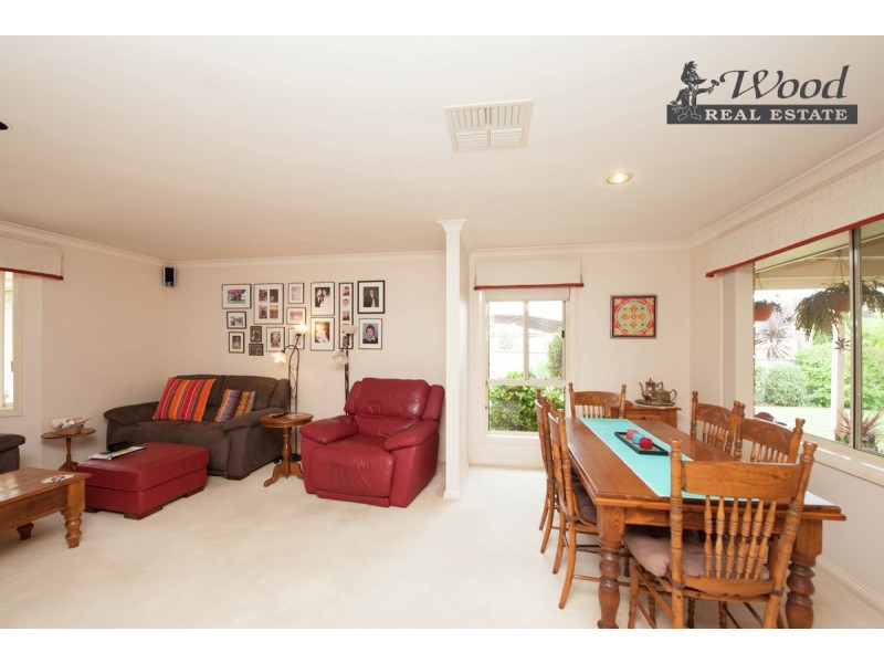 50 The Avenue, Thurgoona NSW 2640