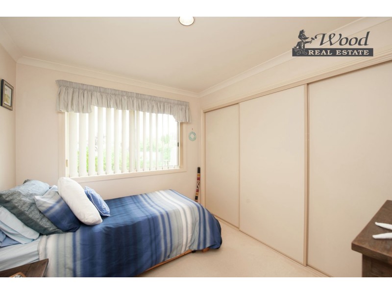 50 The Avenue, Thurgoona NSW 2640