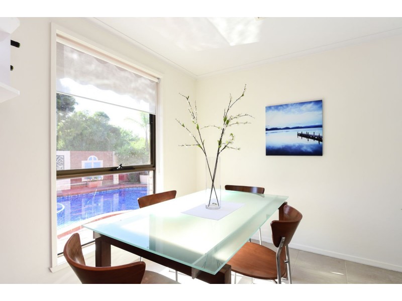 377 Poplar Drive, Lavington NSW 2641