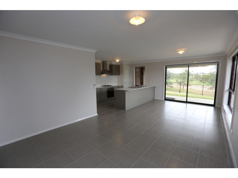 6 Barnett Ave, Thurgoona NSW 2640